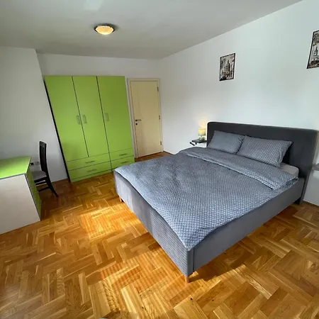 Lägenhet Next Door Novi Sad