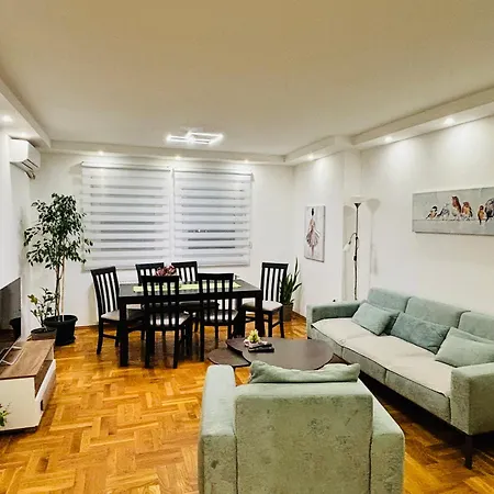 Lägenhet Next Door Novi Sad